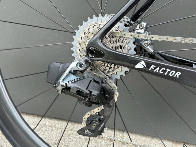 Factor OSTRO VAM Racing Green Sram Red AXS Disc Black INC - obrazek 6