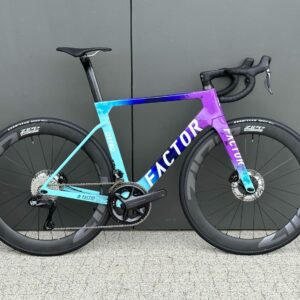 FACTOR OSTRO V.A.M OCEANIC EDITION ZIPP 404 ULTEGRA DI2 PM