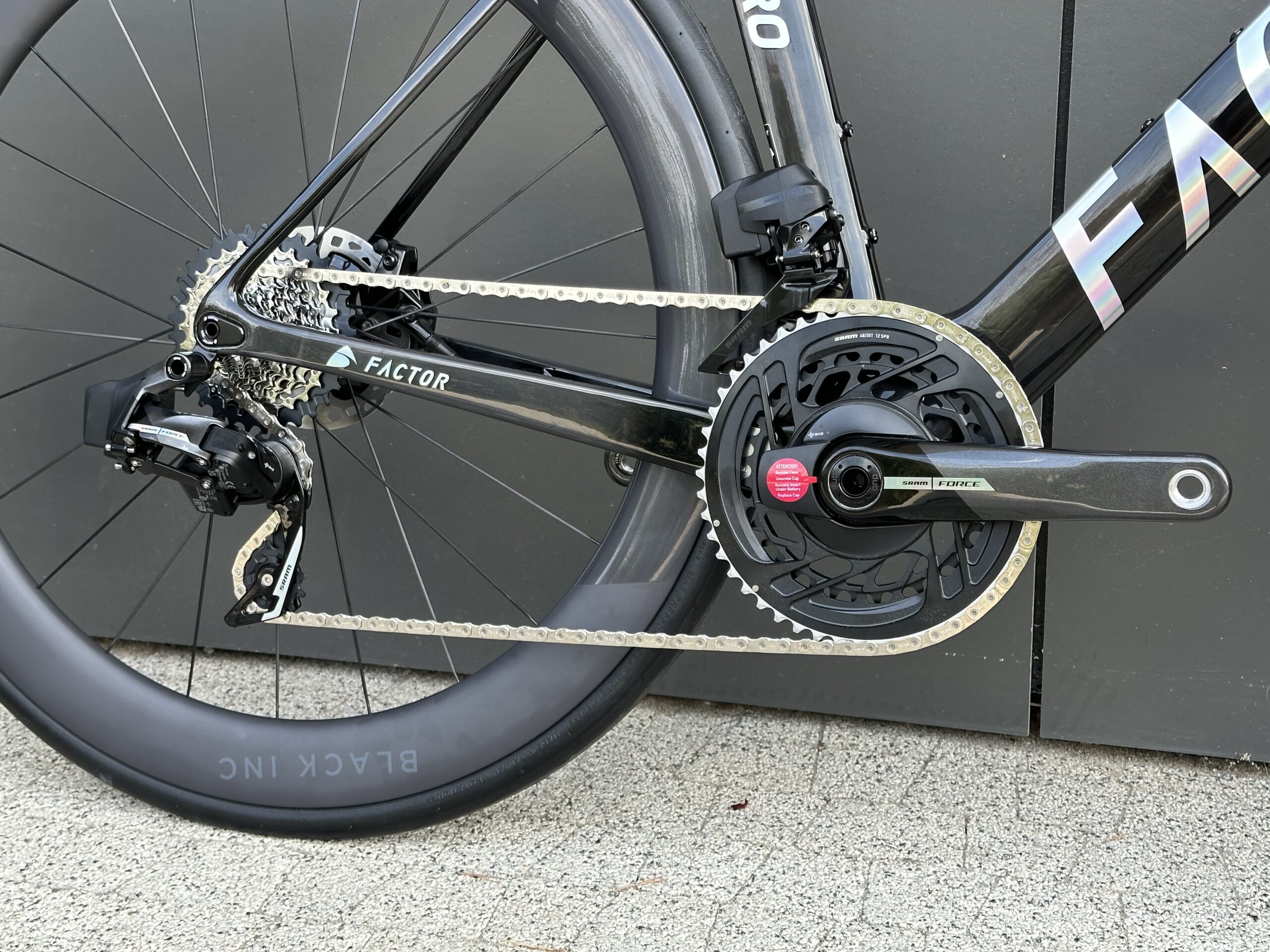 FACTOR OSTRO V.A.M CHROME 56 SRAM FORCE BLACK INC - obrazek 4