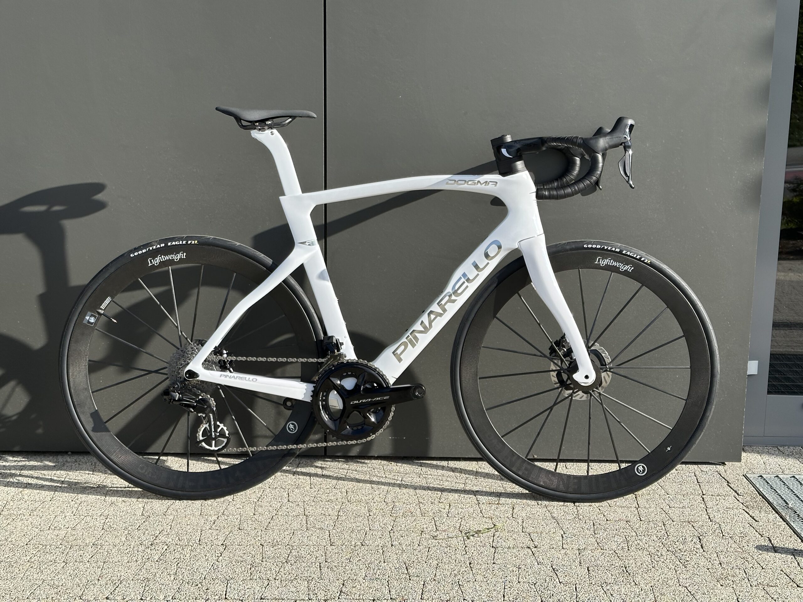 Pinarello Dogma F | Crystal White | Dura Ace Di2 | Lightweight Meilenstein