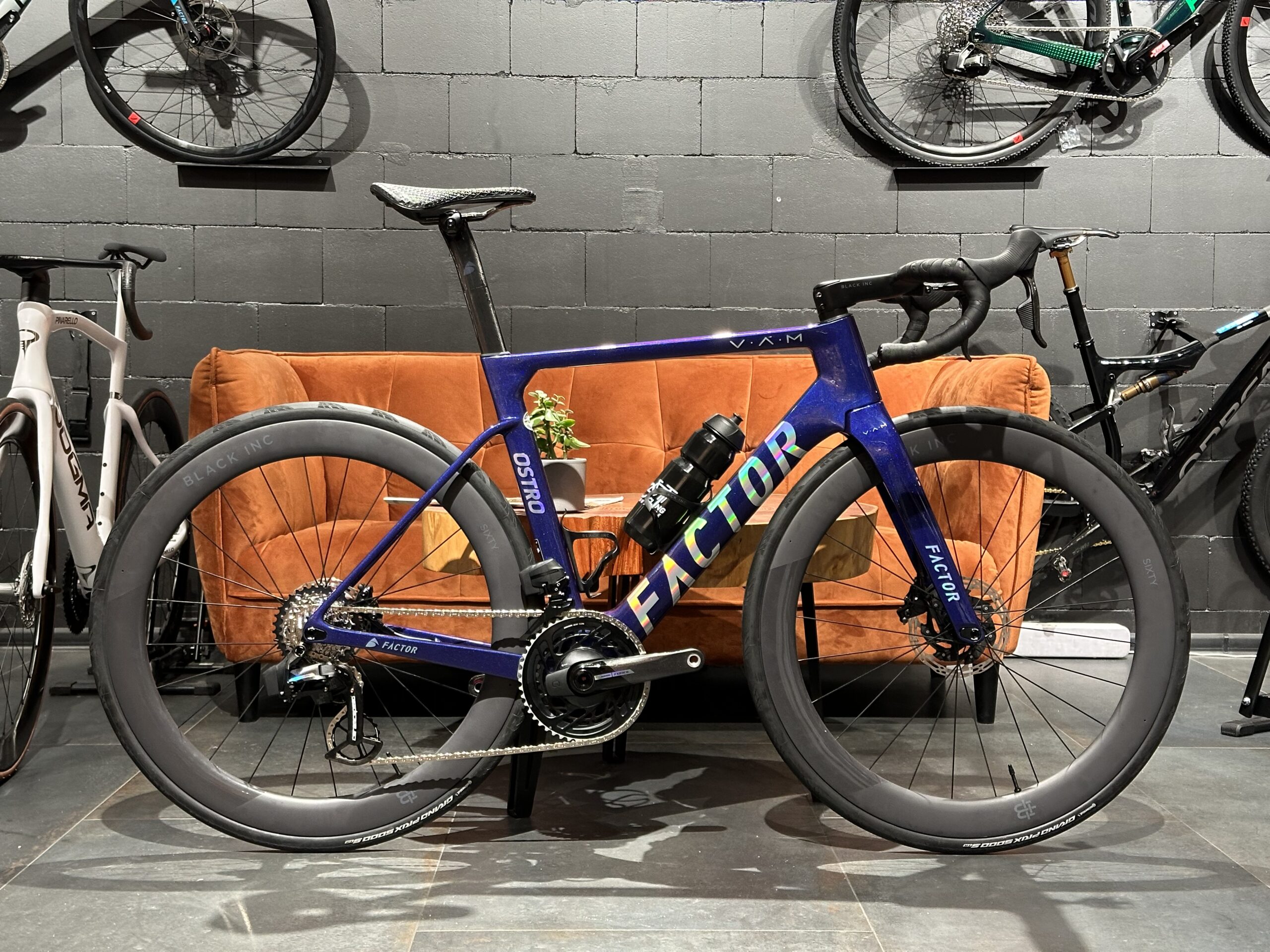 FACTOR OSTRO V.A.M CHAMELEON BLACK INC SIXTY SRAM FORCE