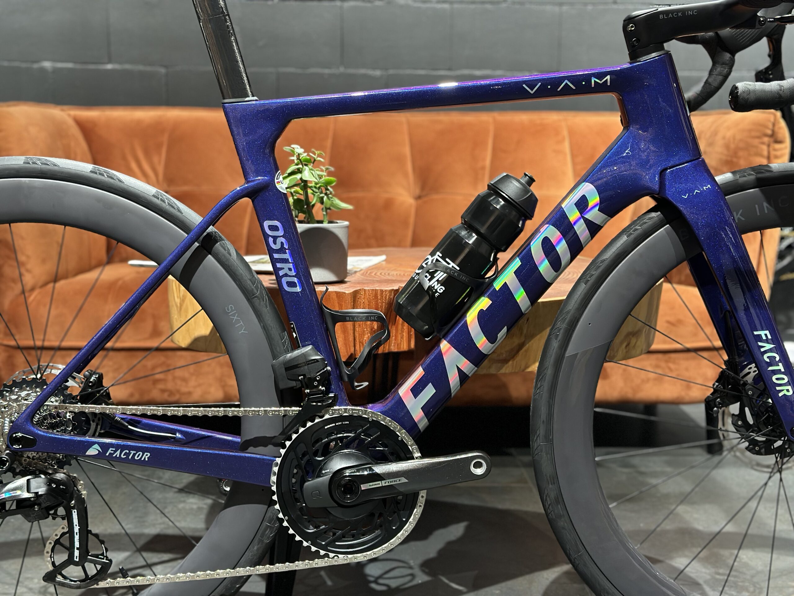 FACTOR OSTRO V.A.M CHAMELEON BLACK INC SIXTY SRAM FORCE - obrazek 5