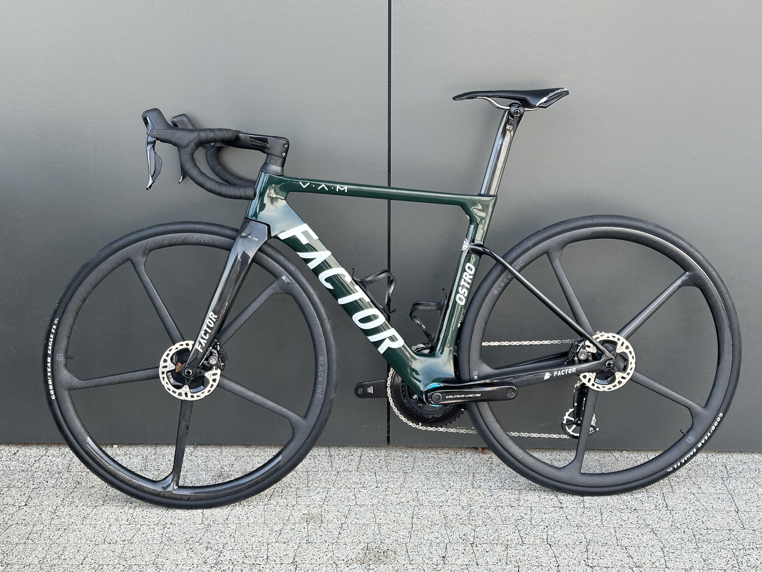 FACTOR OSTRO V.A.M RACING GREEN 52 BLACK INC FIVE DURA ACE DI2 - obrazek 3