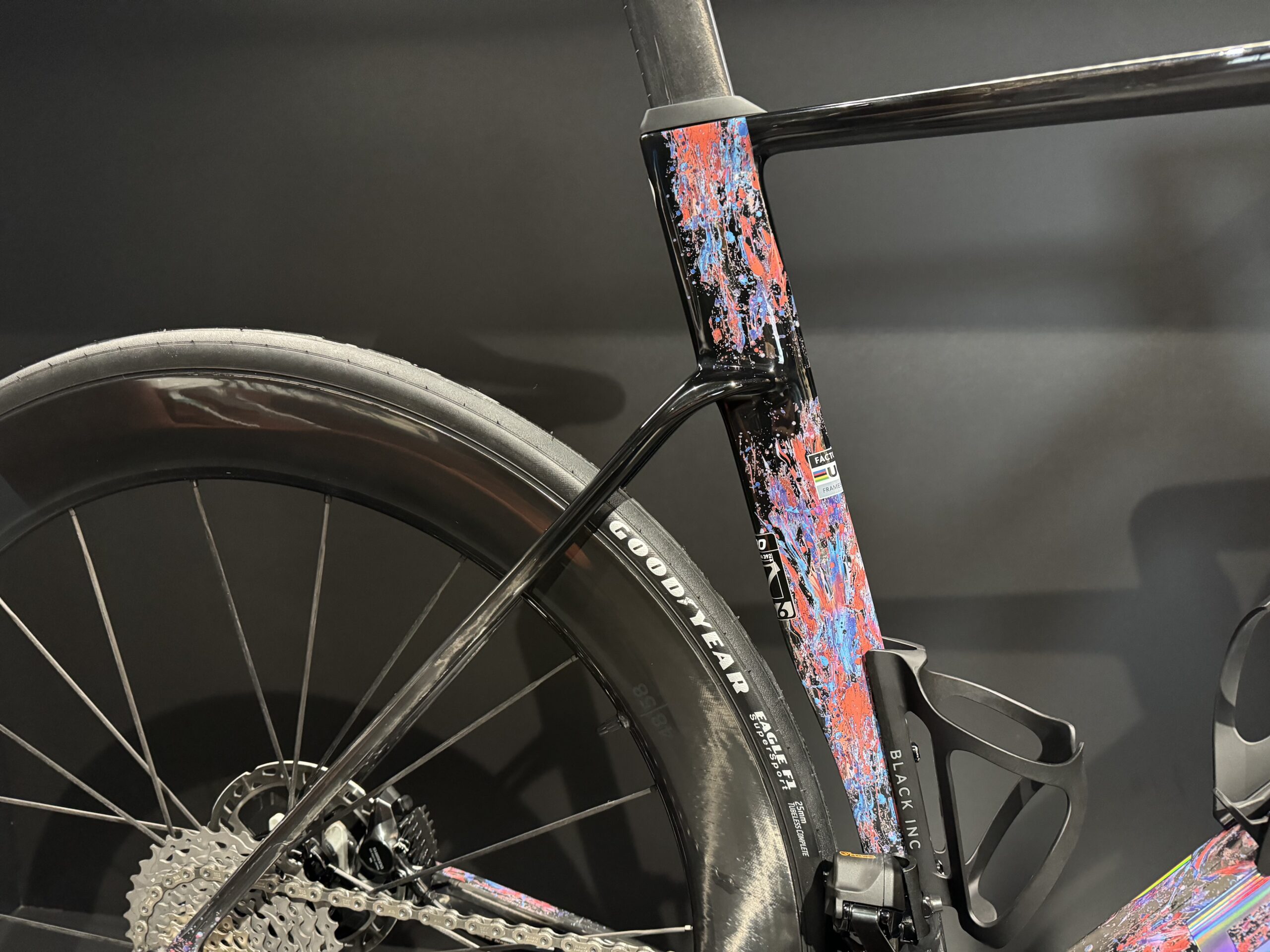 Factor OSTRO VAM 2024 TDF Edition – Dura Ace Di2 - Black INC 48//58 - Aero - obrazek 10