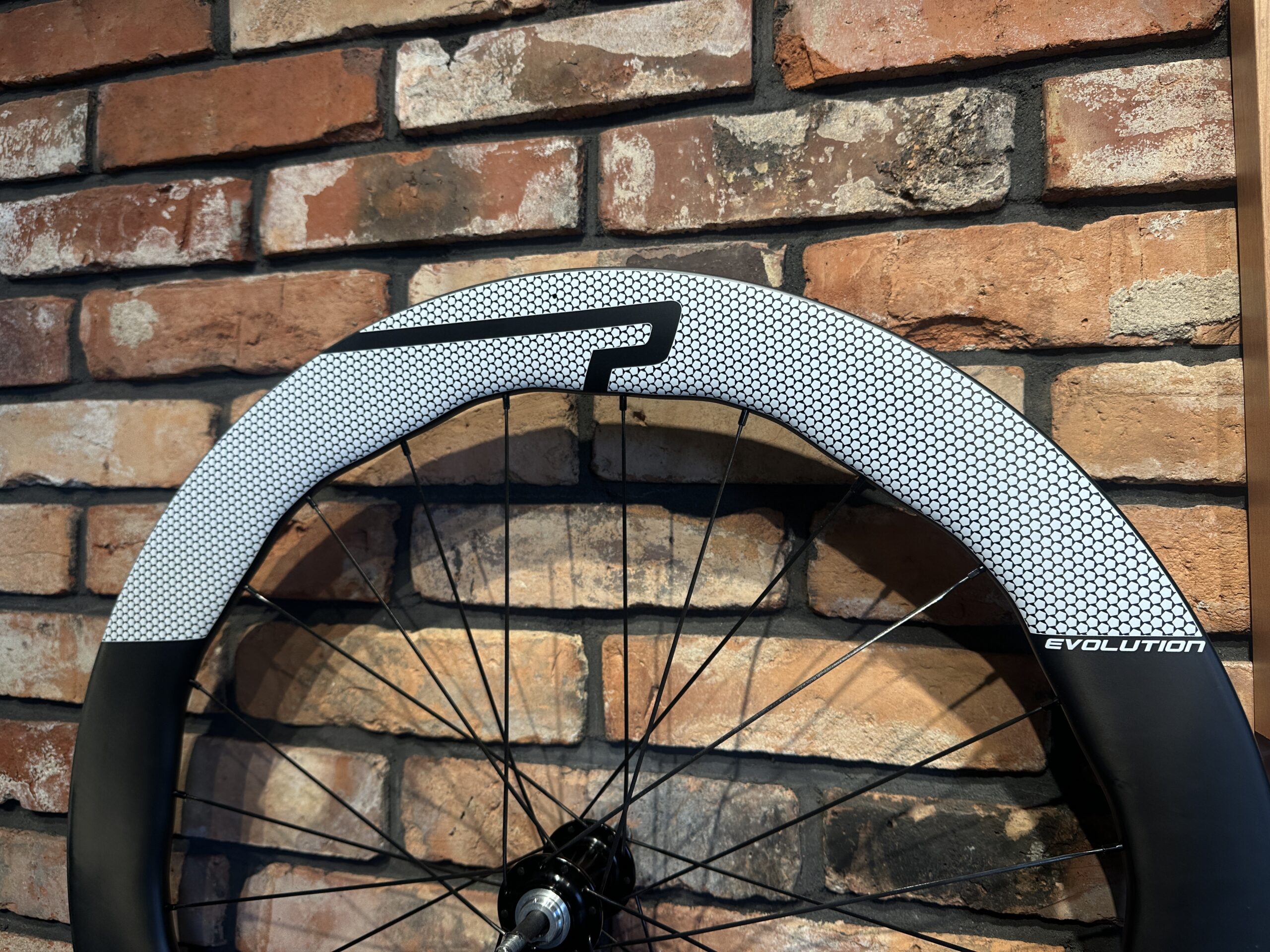 PRINCETON CARBON WORKS WAKE 6560 STRADA WHITE - obrazek 4