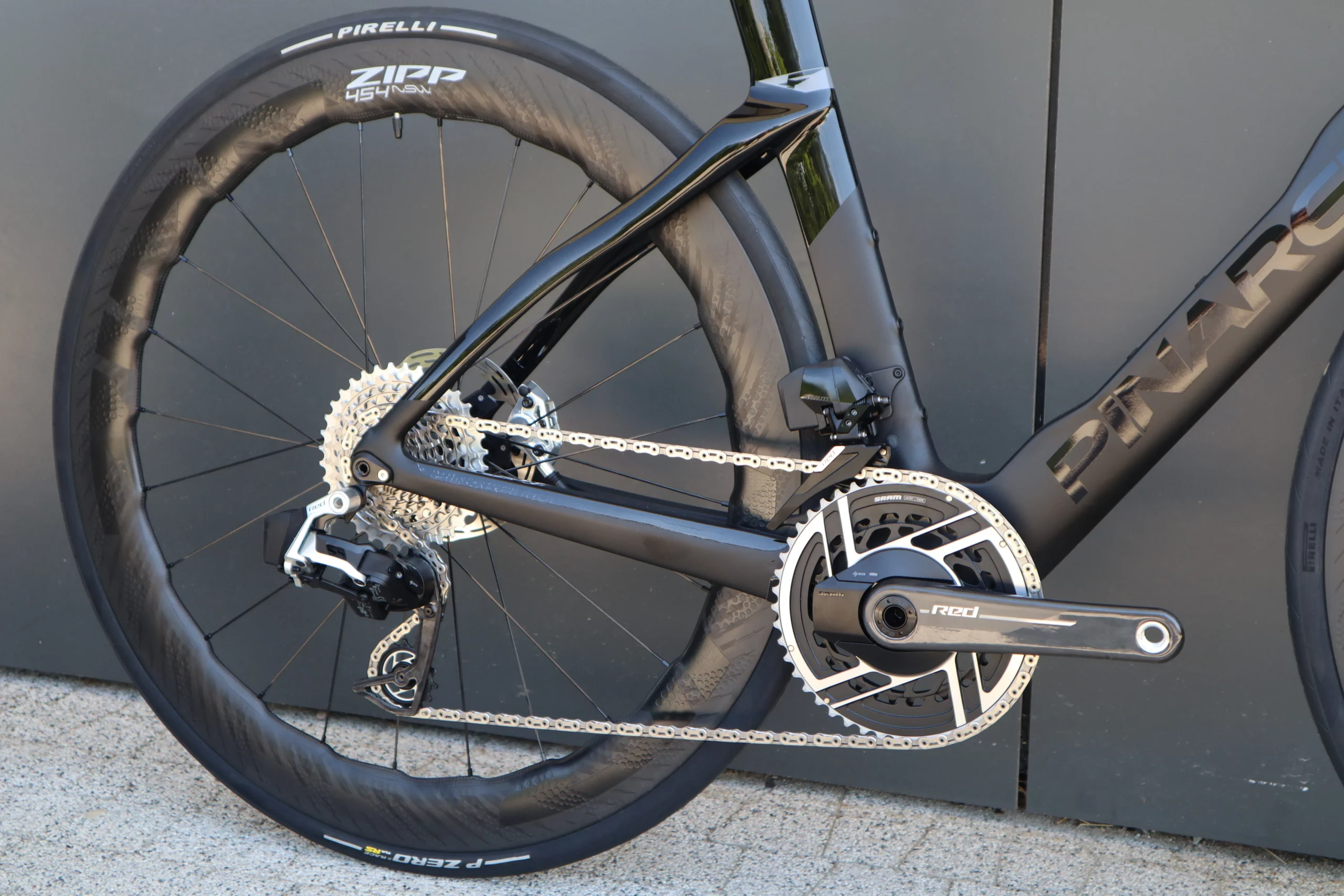 Pinarello Dogma F | Sram RED AXS 2024 | Zipp 454 NSW - obrazek 3