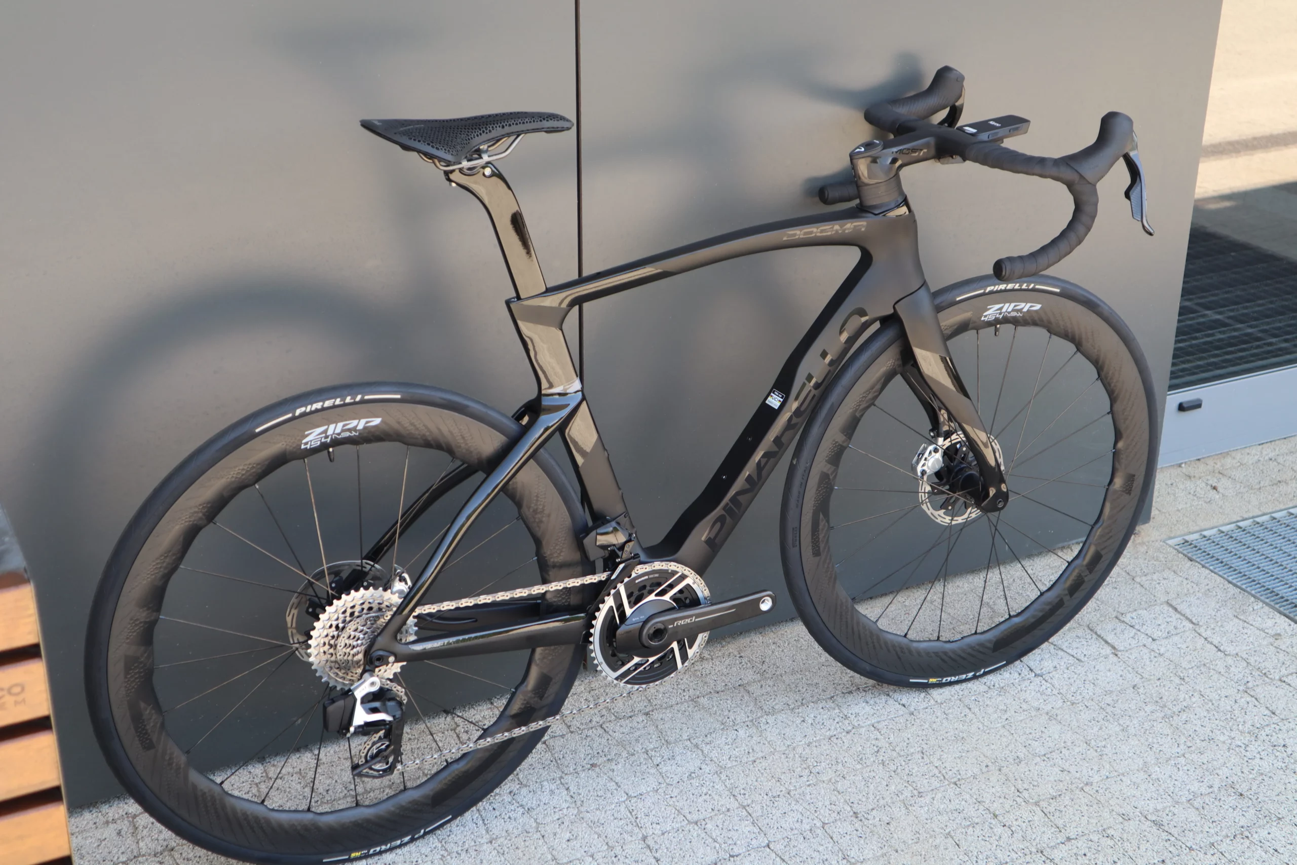 Pinarello Dogma F | Sram RED AXS 2024 | Zipp 454 NSW - obrazek 8