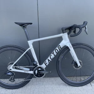 Factor Ostro Gravel 56 | Sram Force AXS 2x12 | Black INC 45 | CeramicSpeed | Prisma Studio