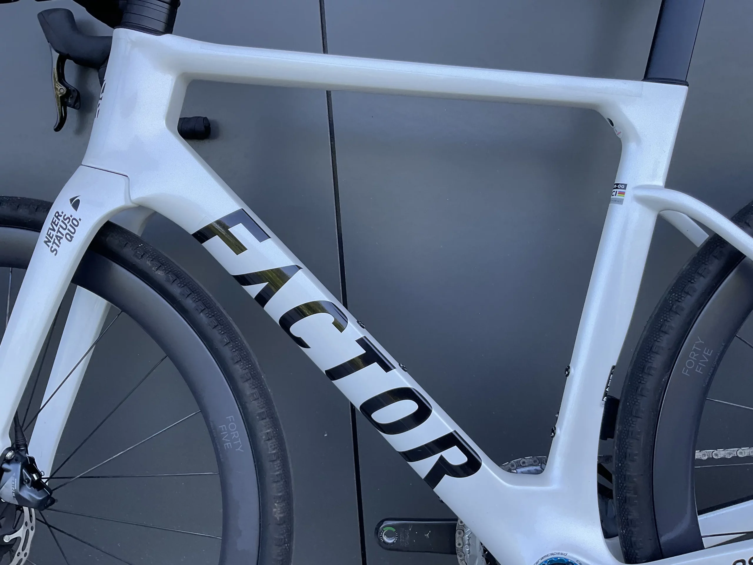 Factor Ostro Gravel 56 | Sram Force AXS 2x12 | Black INC 45 | CeramicSpeed | Prisma Studio - obrazek 13