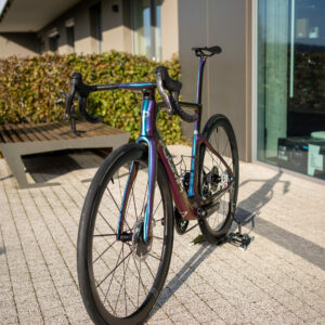 PINARELLO DOGMA F BOREALIS GREEN PURPLE | SRAM RED AXS | PARTINGTON