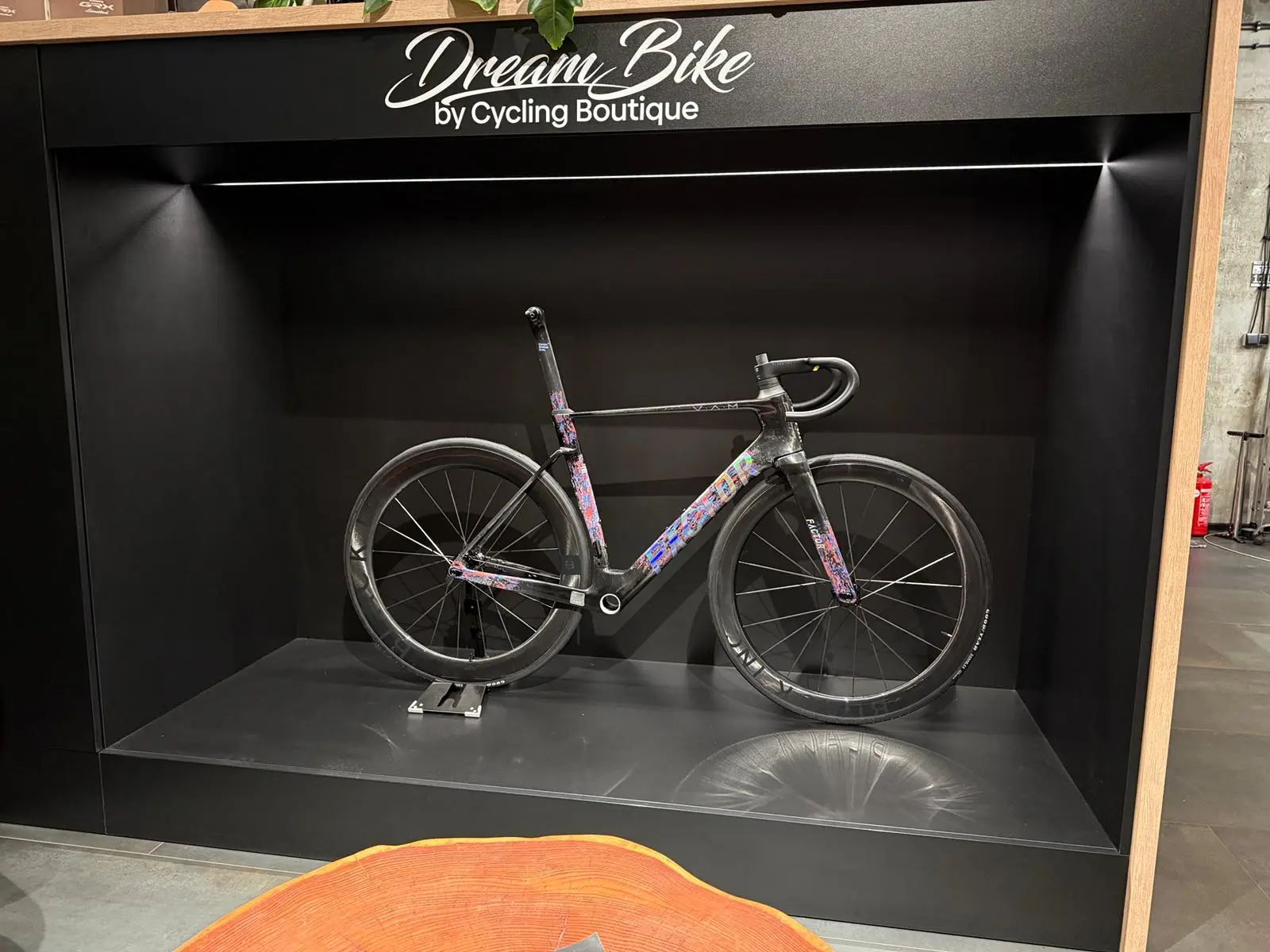 Factor Ostro VAM 2.0 - TDF 2024 - Premium Package - obrazek 6