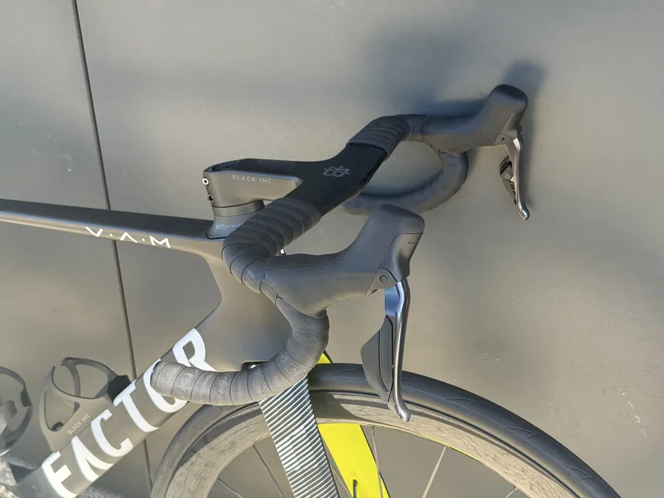 Factor Ostro V.A.M Geometric 54 - obrazek 4