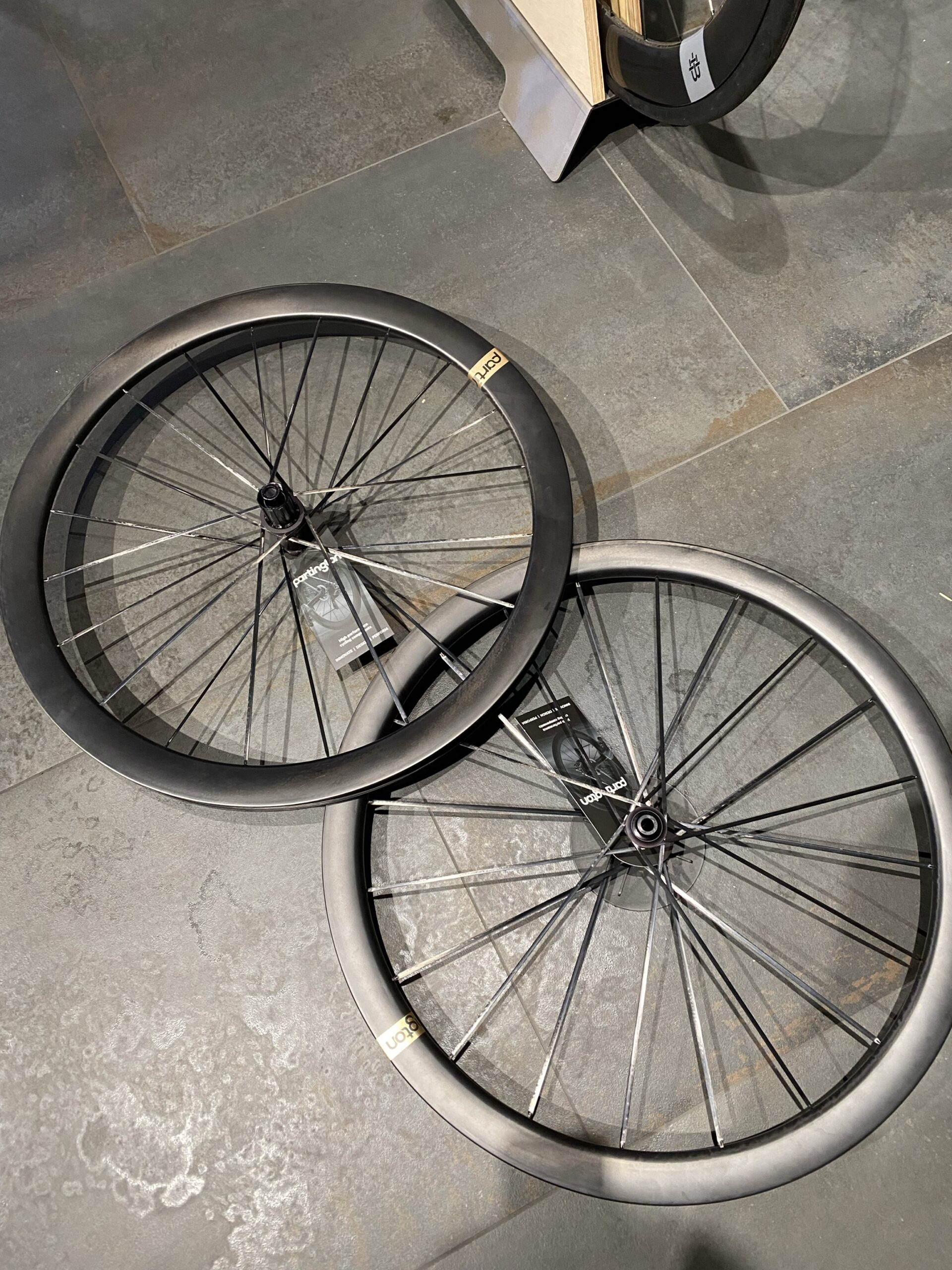 PARTINGTON R-SERIES MKII R39/44 ( DEMO SET ) - obrazek 2