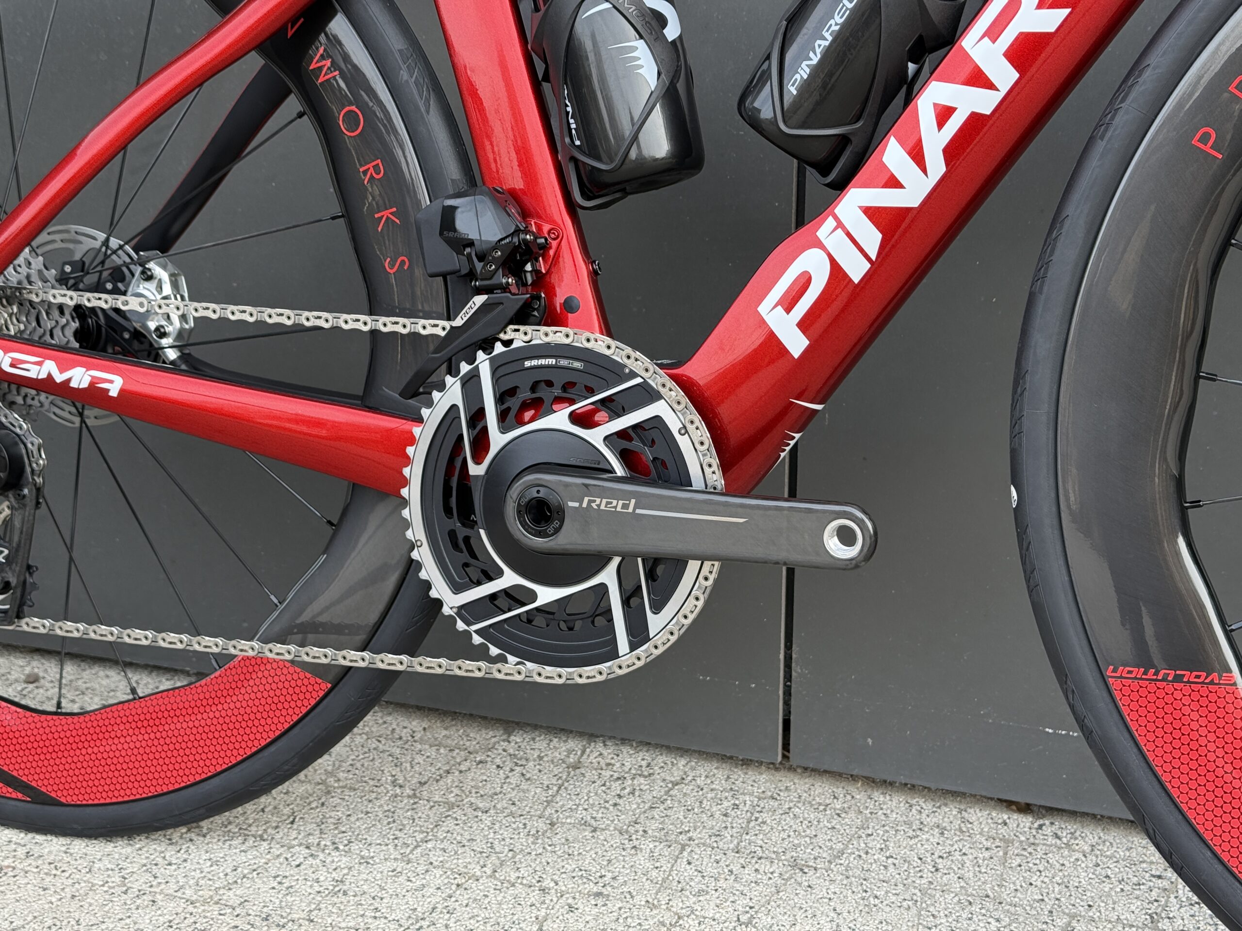 PINARELLO DOGMA F CUSTOM STARRY RED ROZ. 54 SRAM RED AXS PRINCETON CARBON WORKS WAKE 6560 - obrazek 7