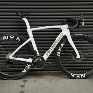 Pinarello Dogma F Crystal White SRAM Force AXS E1