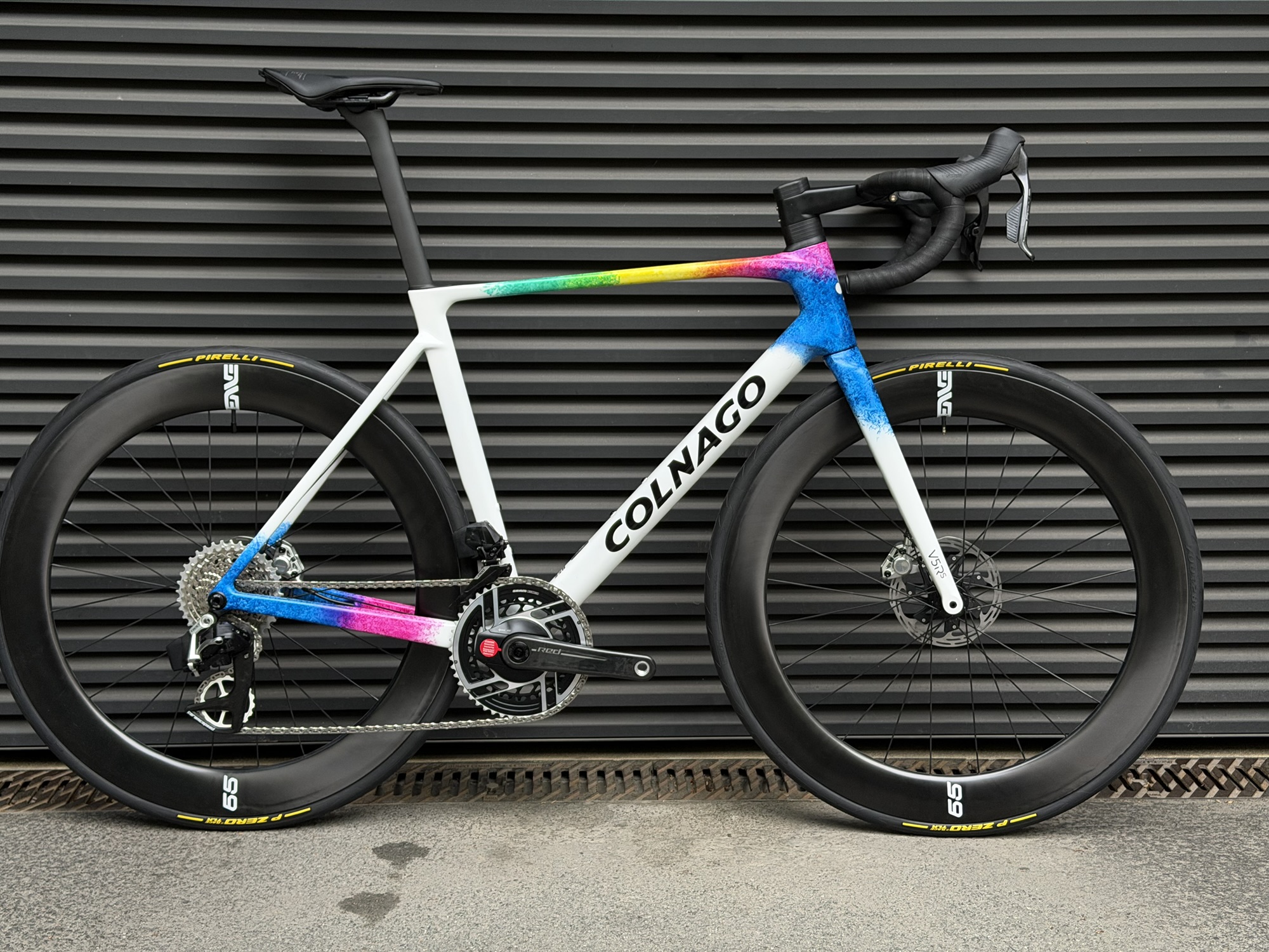 Colnago V5RS STNT | SRAM Red E1 AXS | ENVE Foundation 65 | Cycling Boutique