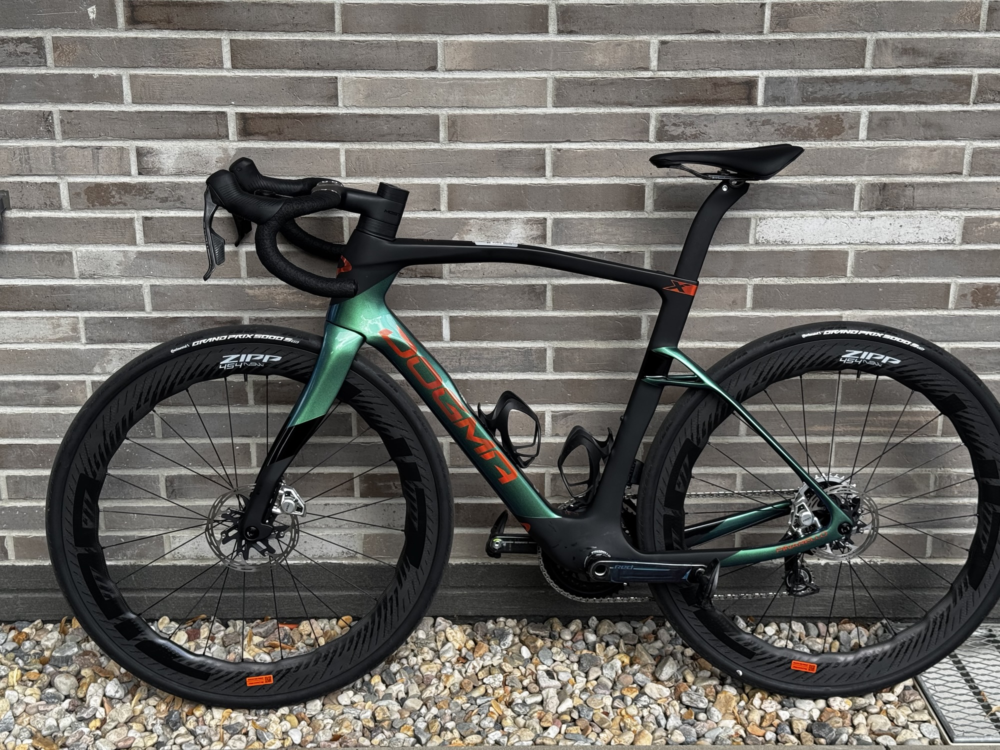 Pinarello Dogma X New 2026 - Jade Eclipse - Demo - obrazek 11