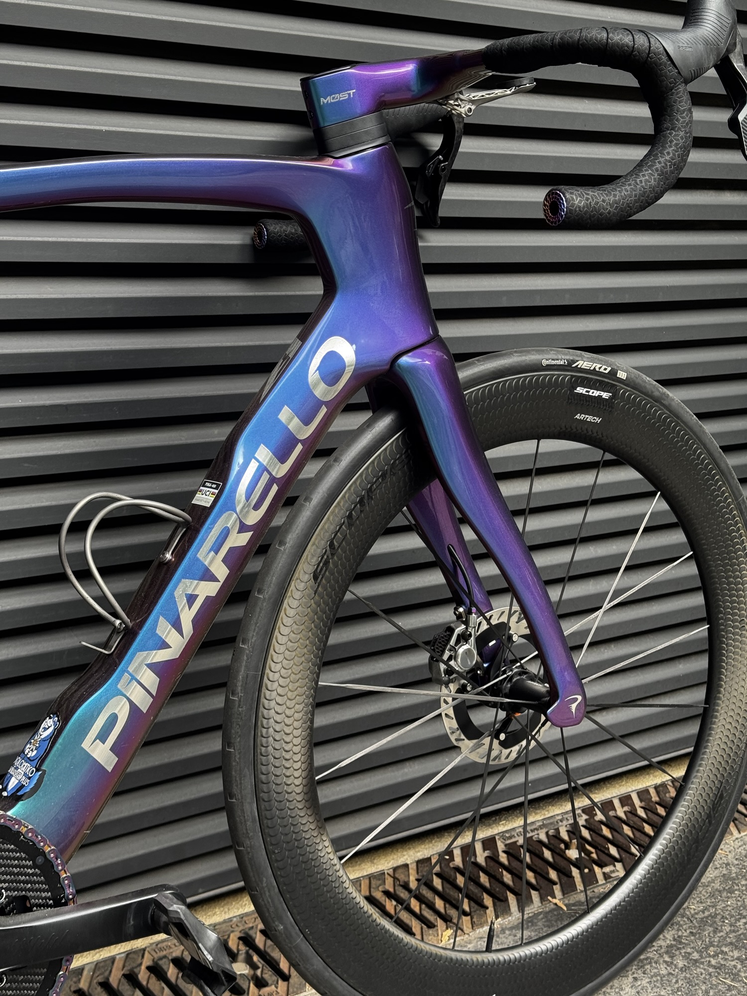 Pinarello Dogma F Borealis Blue Purple Green Purple